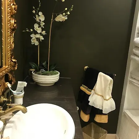 The Royal Romantic Getaway דירה ורשה