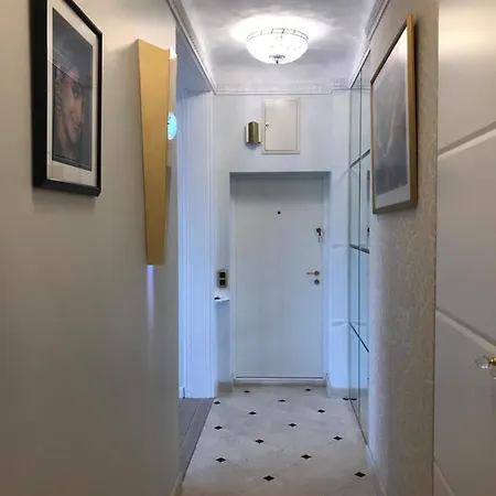The Royal Romantic Getaway * Warsaw