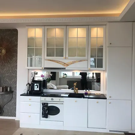 Apartment The Royal Romantic Getaway Warsaw